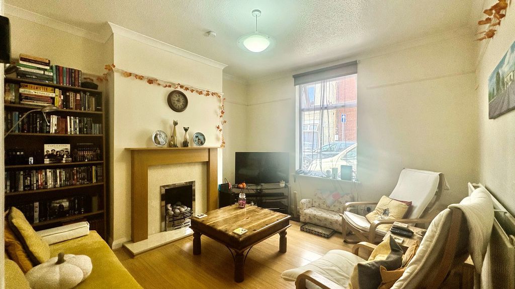 Property photo 2 of 14 Photo 13