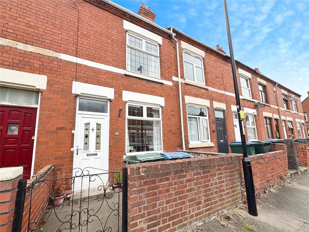 Property photo 1 of 17 Front No. 01
