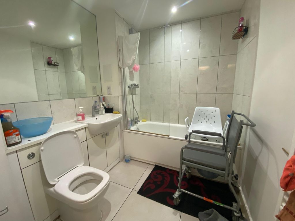 Property photo 3 of 4 Img_3013_4_Original
