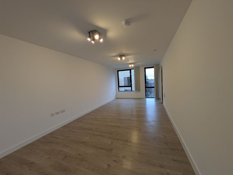 Property photo 2 of 8 Photo 5