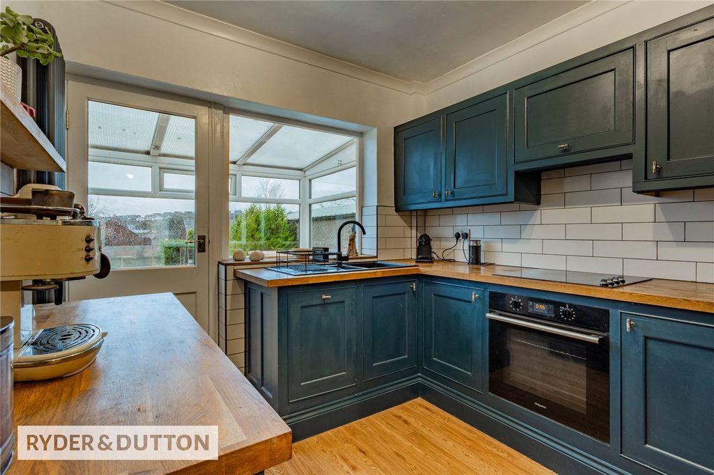 Property photo 3 of 14 Picture 3