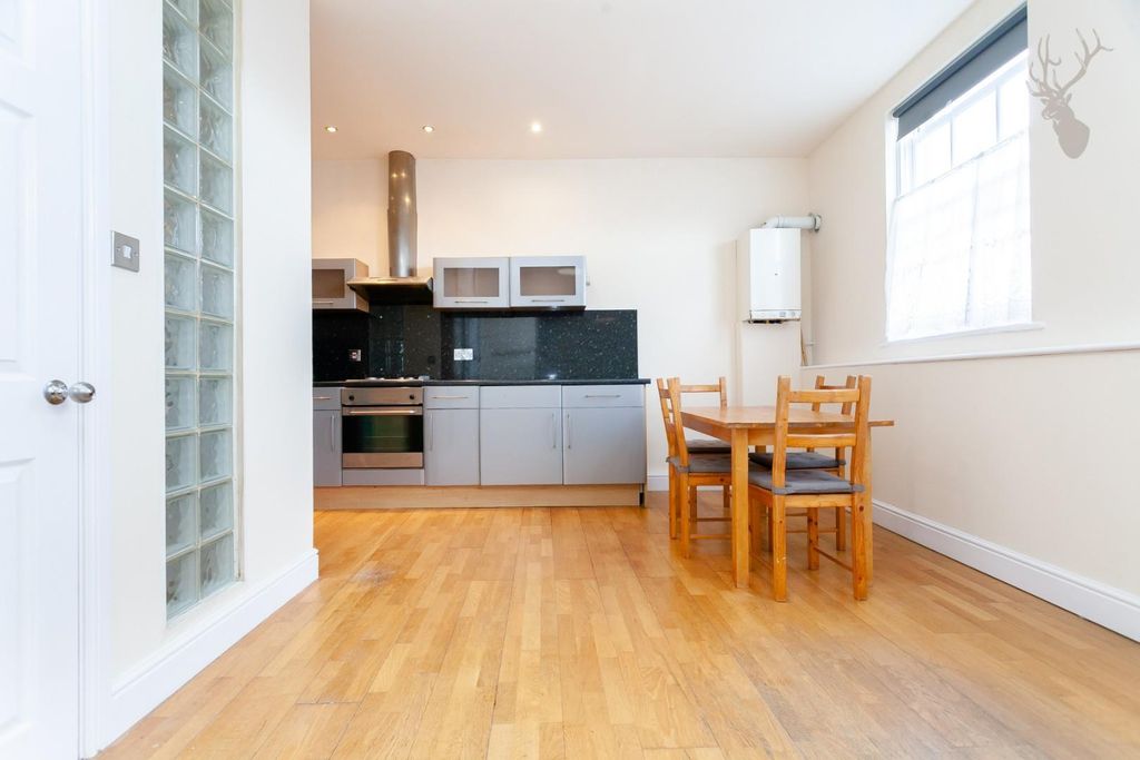 Property photo 2 of 11 Roman Road (3).Jpg