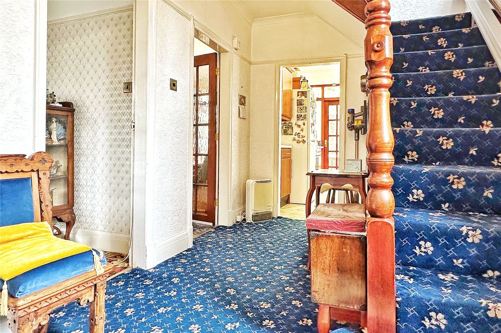 Property photo 2 of 29 Entrance Hall