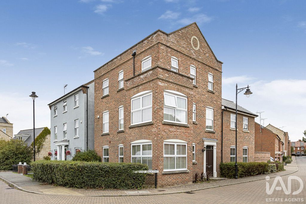 Property photo 1 of 41