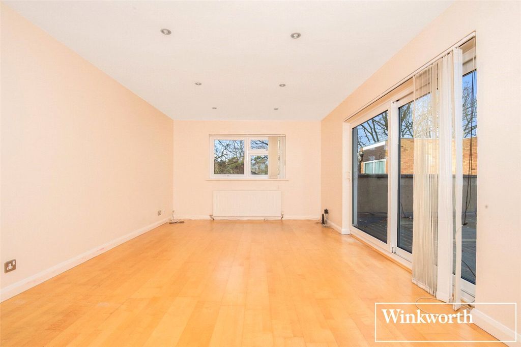 Property photo 3 of 10 Picture No. 09
