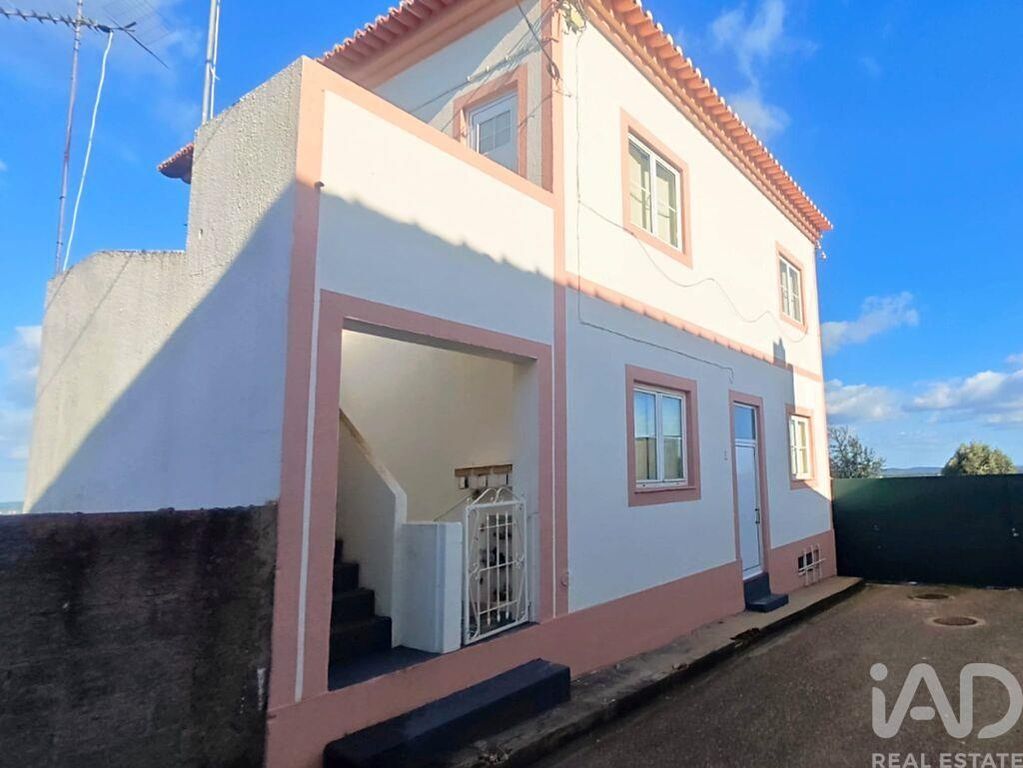Property photo 2 of 26