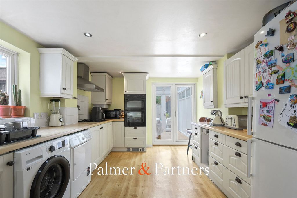 Property photo 3 of 19 Picture No. 07