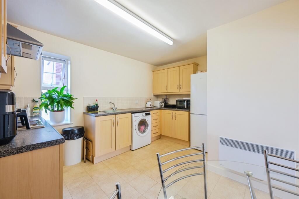 Additional image 6 of 3 bed flat to rentDeykin Road, Lichfield WS13