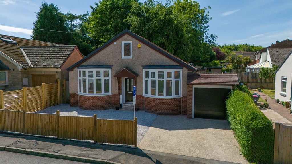 Property photo 1 of 31