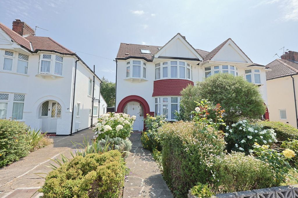 Property photo 1 of 15
