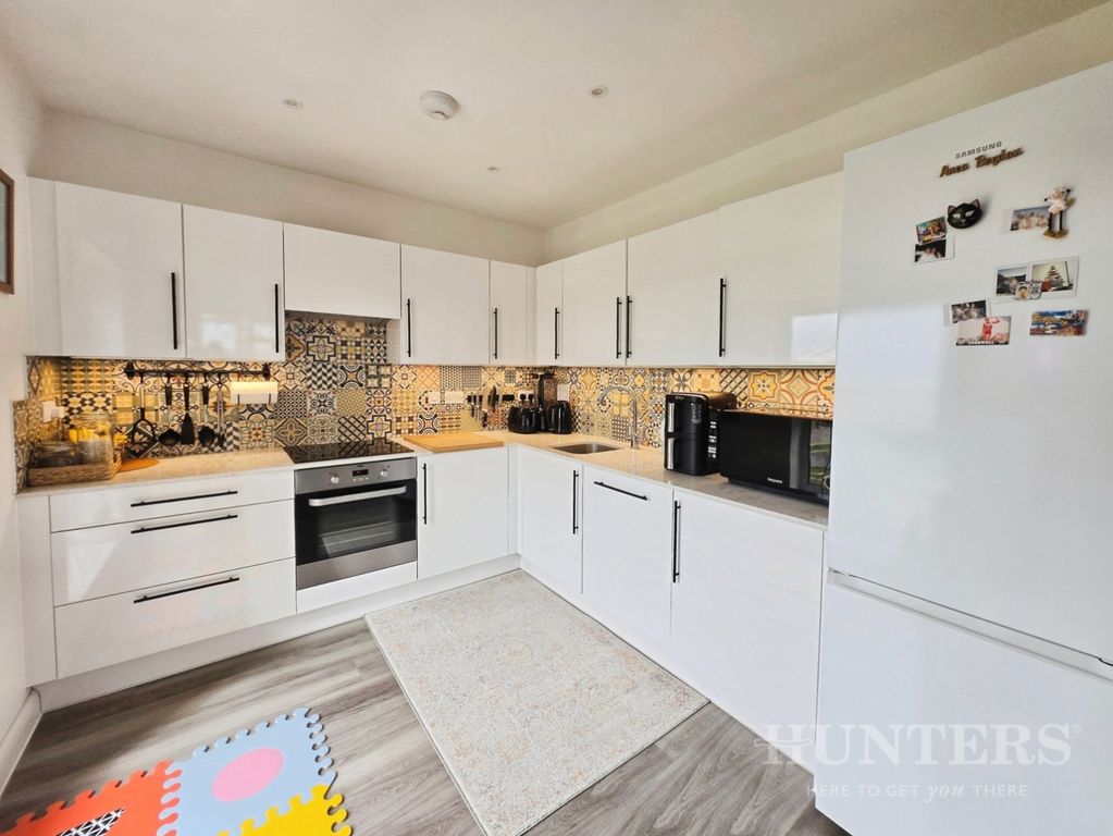 Property photo 2 of 17 Pbox-Img.Jpg