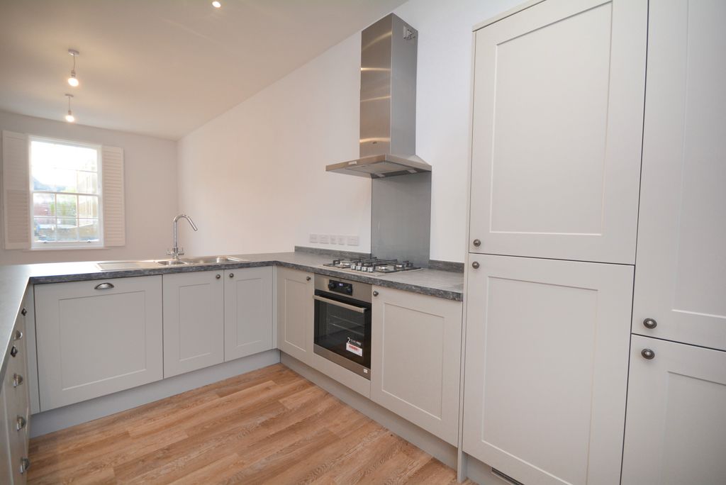 Property photo 2 of 9 Image