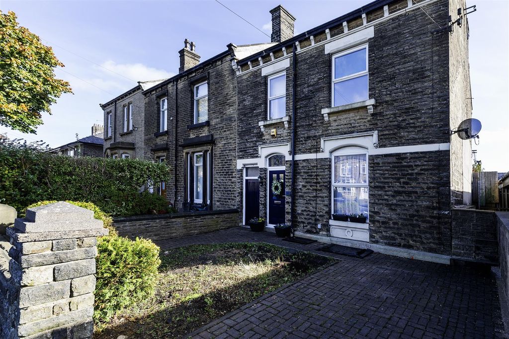 Property photo 1 of 34