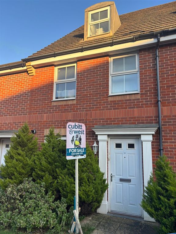 Property photo 1 of 11 Front