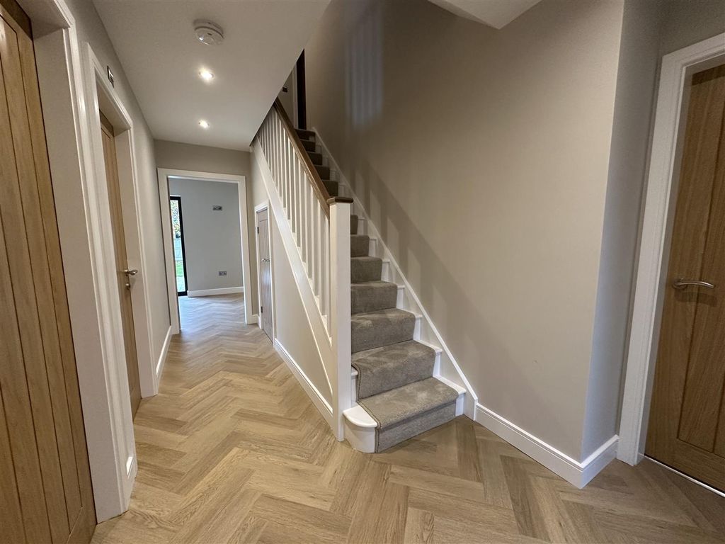 Property photo 2 of 22 Image00018.Jpeg