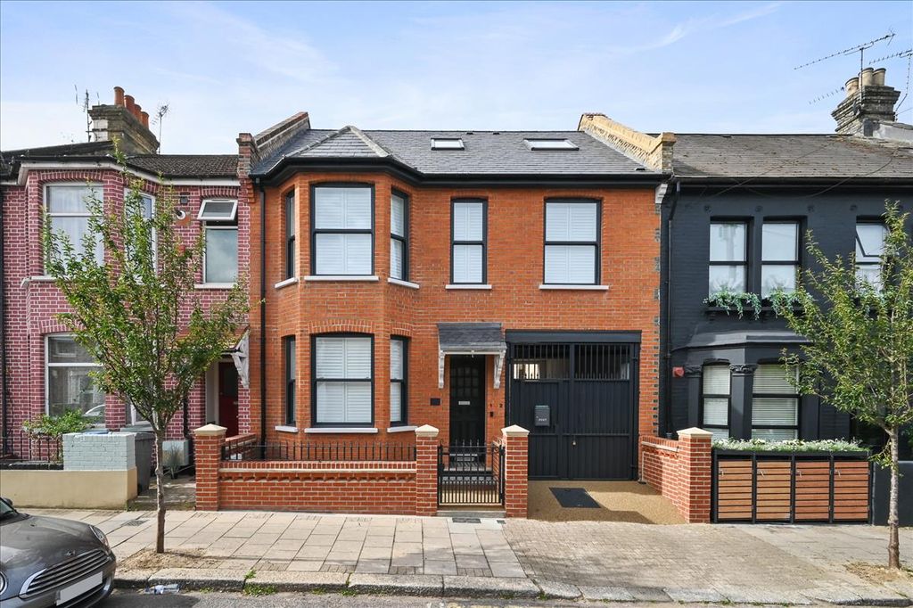 Property photo 1 of 10
