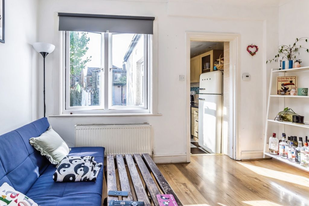 Property photo 3 of 17 Pbox-Img.Jpg