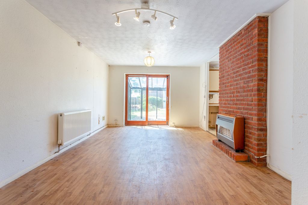 Property photo 3 of 22