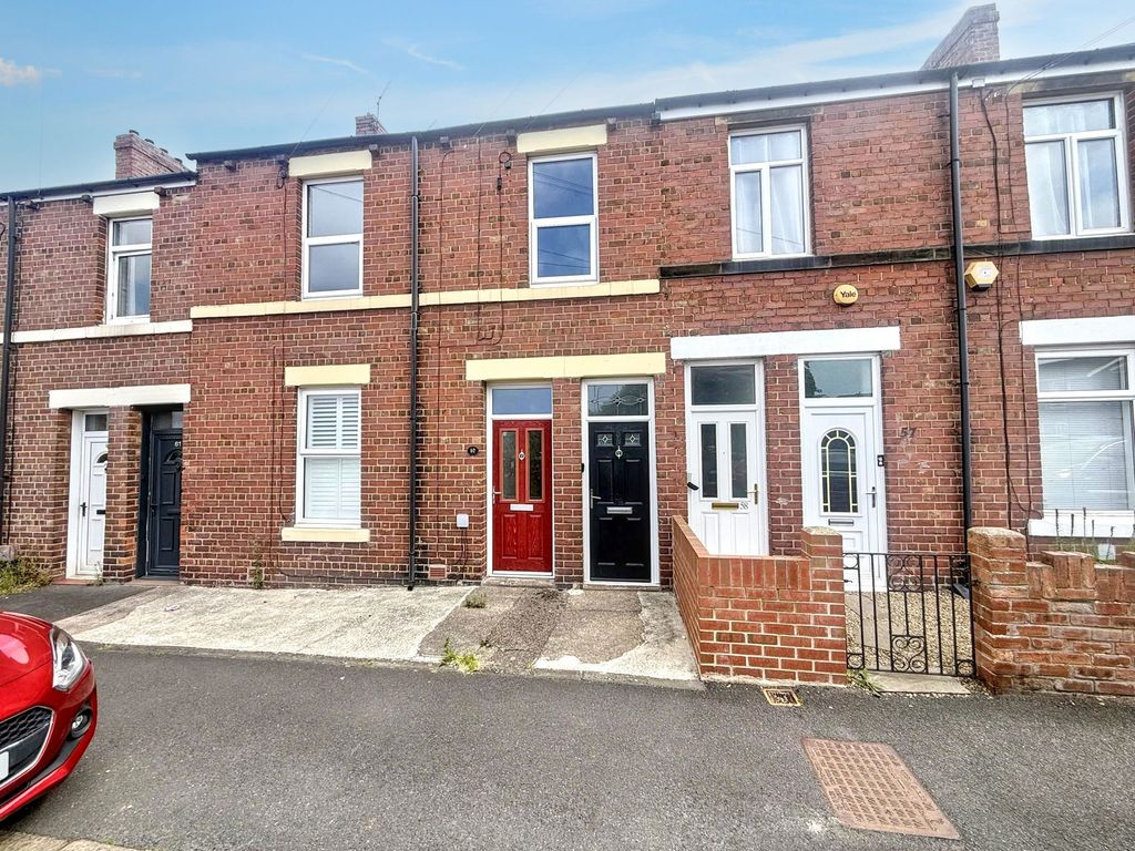 Property photo 1 of 3