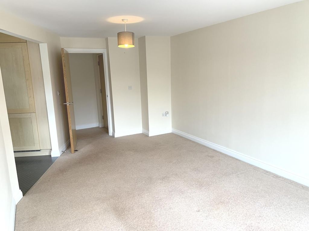 Property photo 2 of 14 Living Room