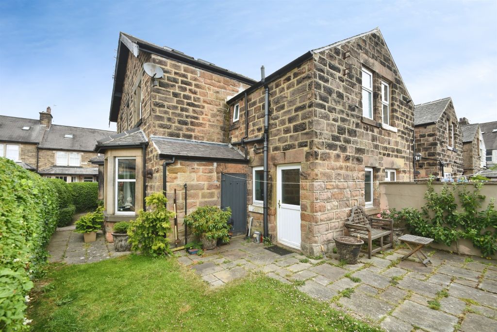 Property photo 3 of 15