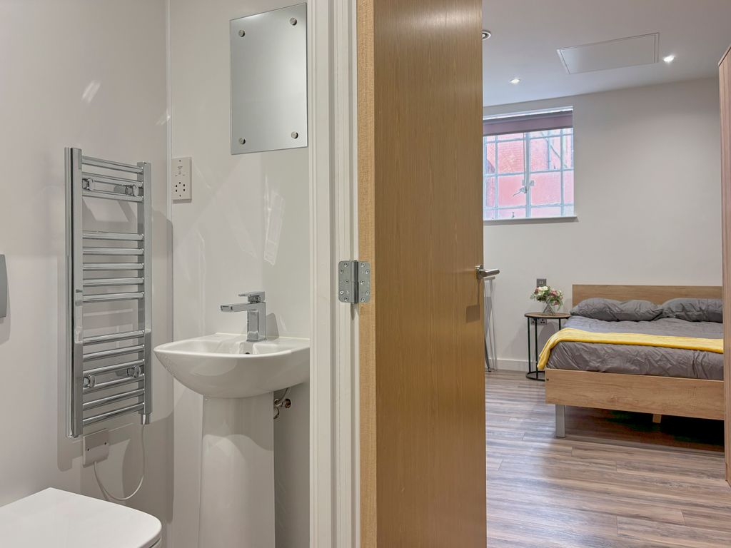 Property photo 3 of 5