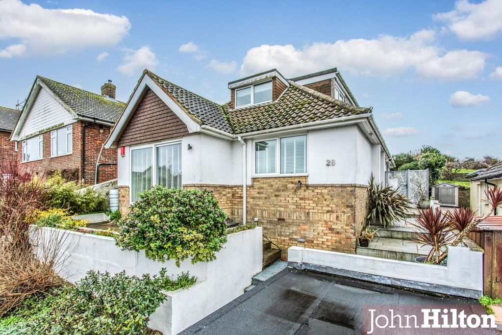 Property photo 1 of 29 Coombe Rise5.Jpg