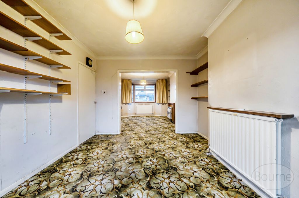 Property photo 3 of 21 E43631E2-Fdf9-461...