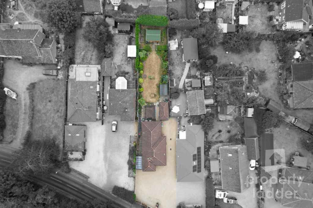 Property photo 2 of 29 Pl-7