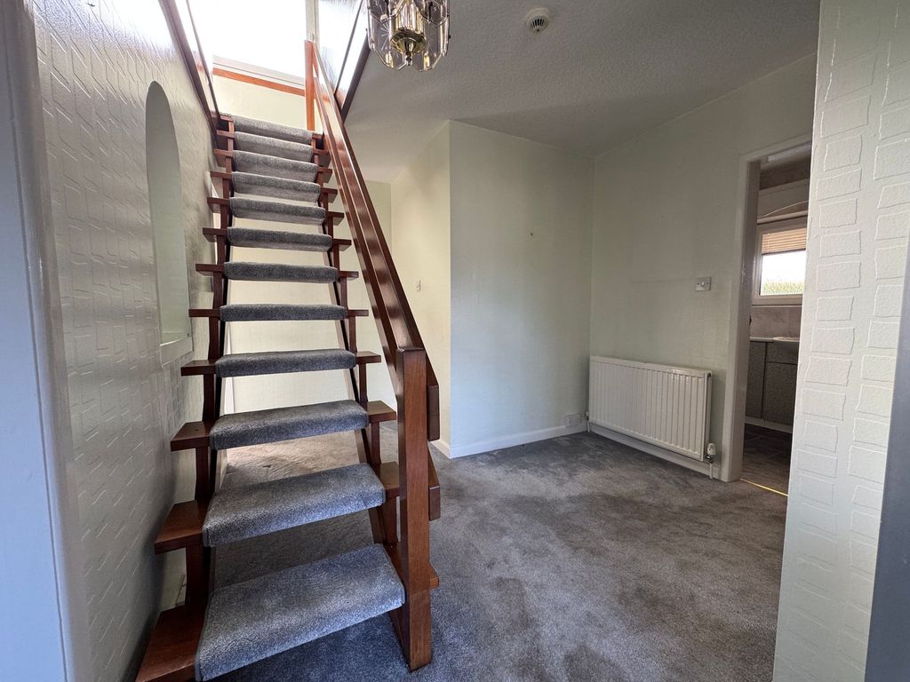 Property photo 3 of 24