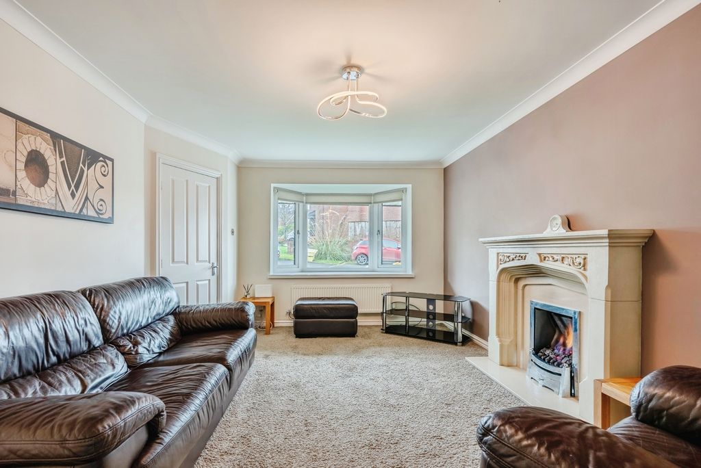 Property photo 2 of 17 Photo