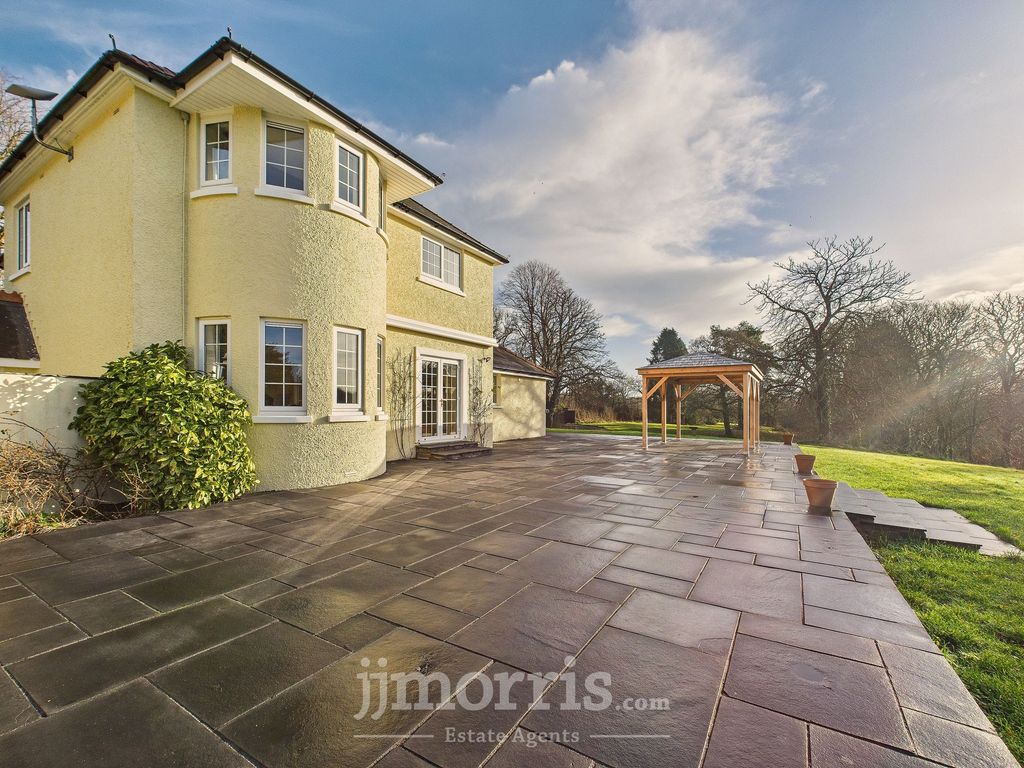 Property photo 3 of 53