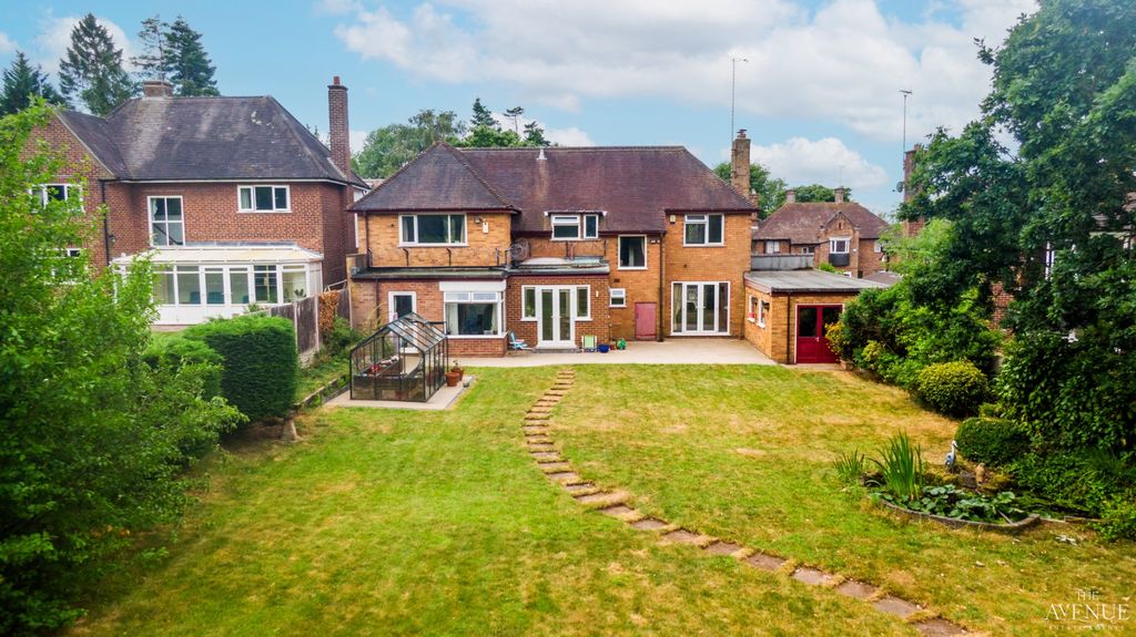 Property photo 2 of 33 4302103