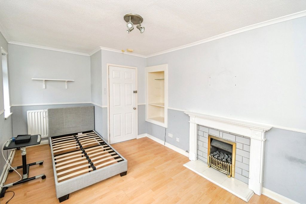 Property photo 3 of 12 Pbox-Img.Jpg