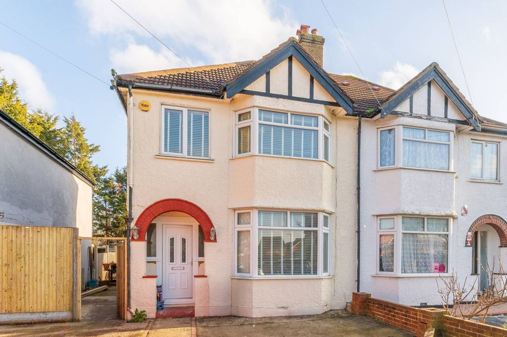 Property photo 1 of 3