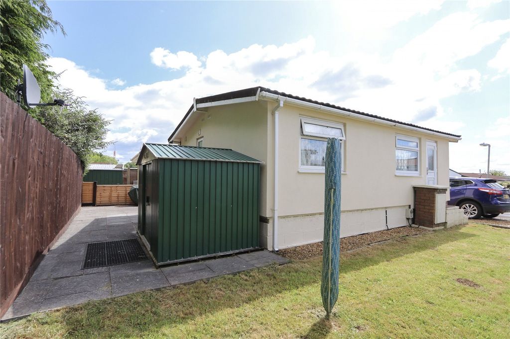 Property photo 2 of 12 Picture No. 31