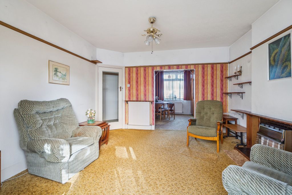 Property photo 3 of 13