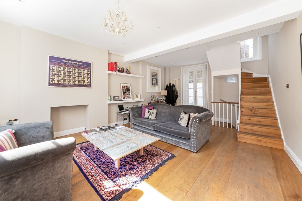Property photo 2 of 13 Ground Floor