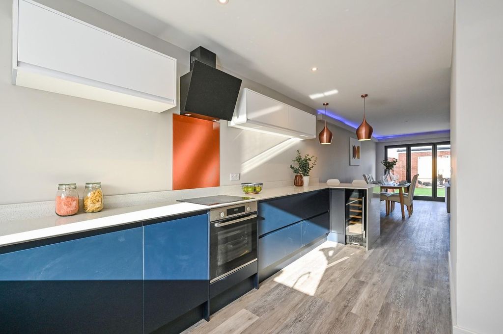 Property photo 2 of 24 Sketch_Ph62_4105927.Jpg