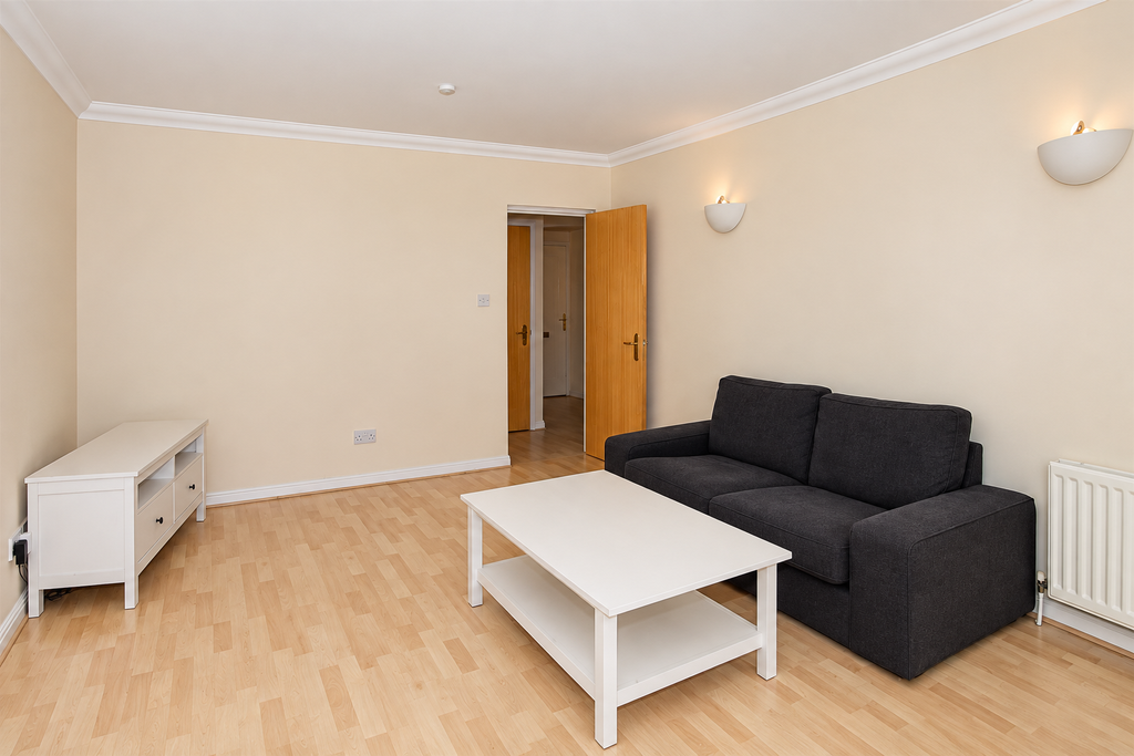 Property photo 3 of 6