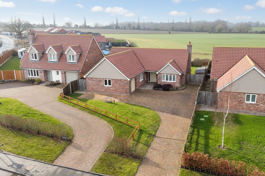 Property photo 1 of 26