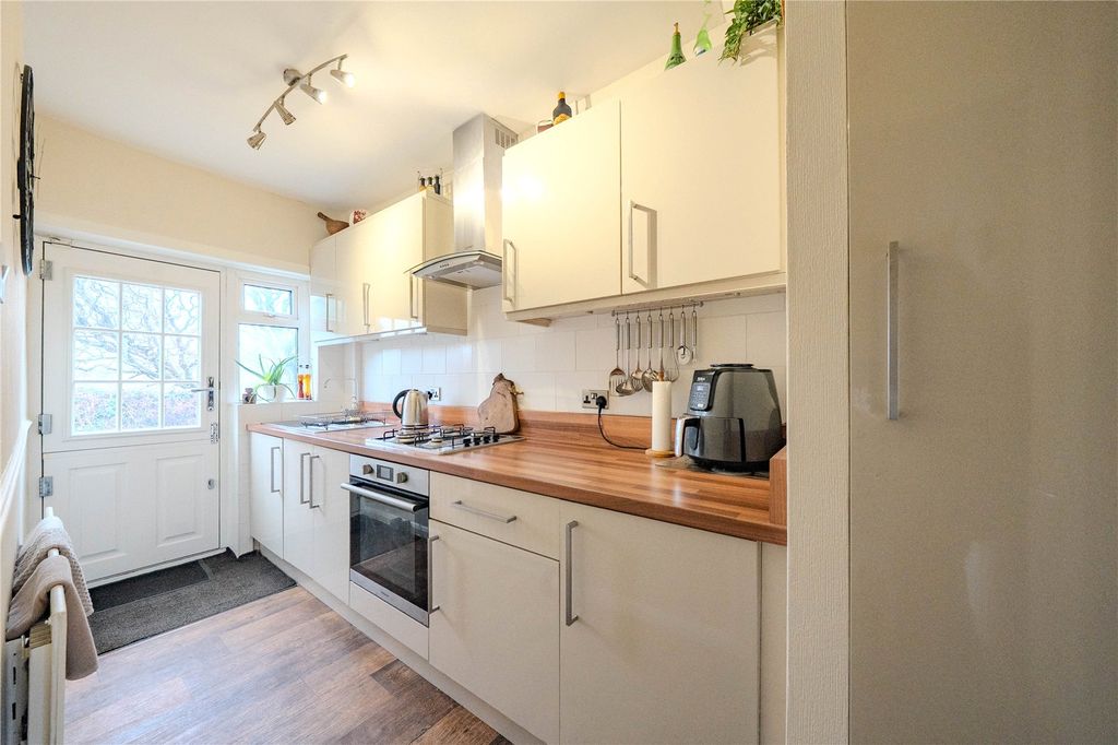 Property photo 3 of 23 Picture No. 06