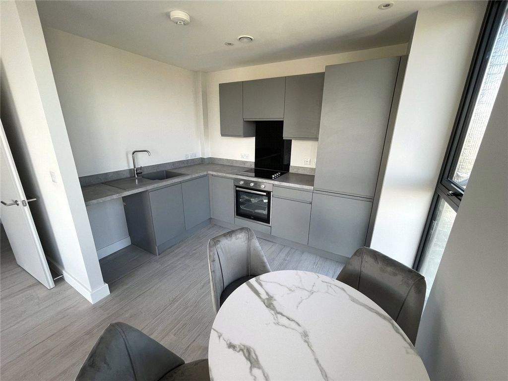 Property photo 2 of 6 Kitchen