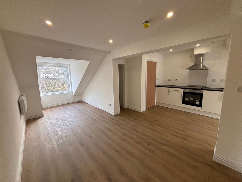 Property photo 3 of 5