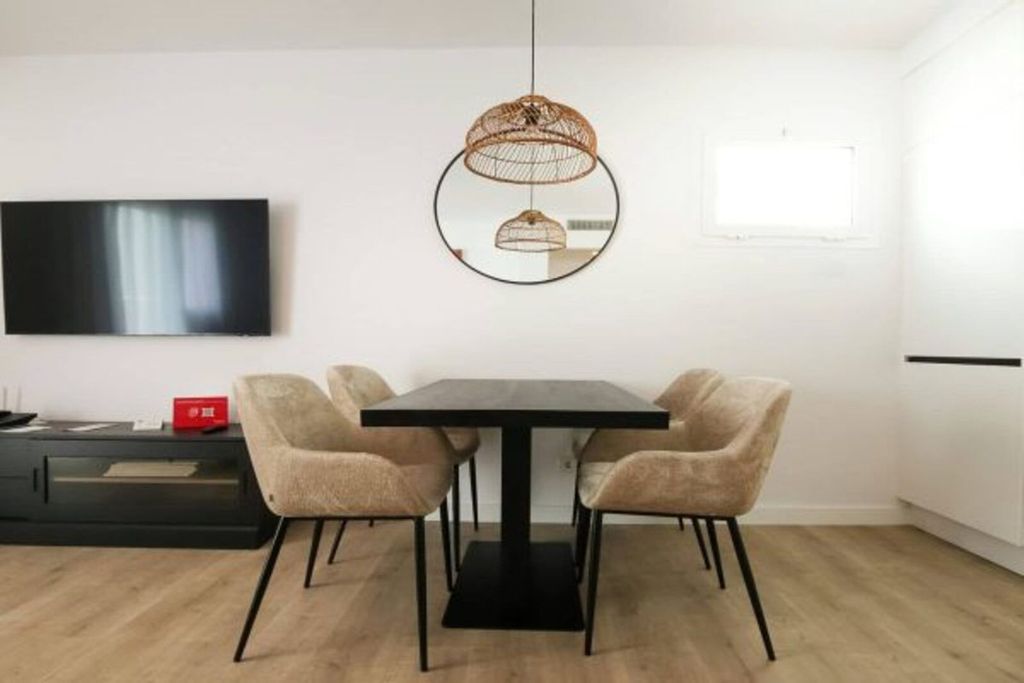 Property photo 3 of 29