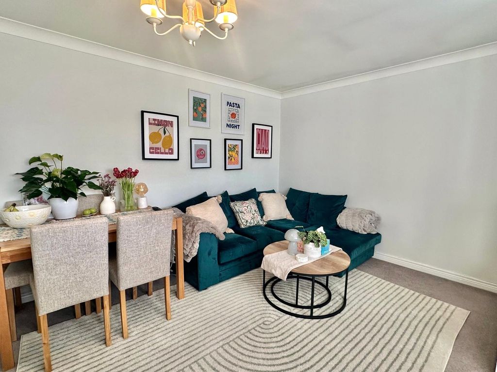 Property photo 3 of 9 Picture No. 23