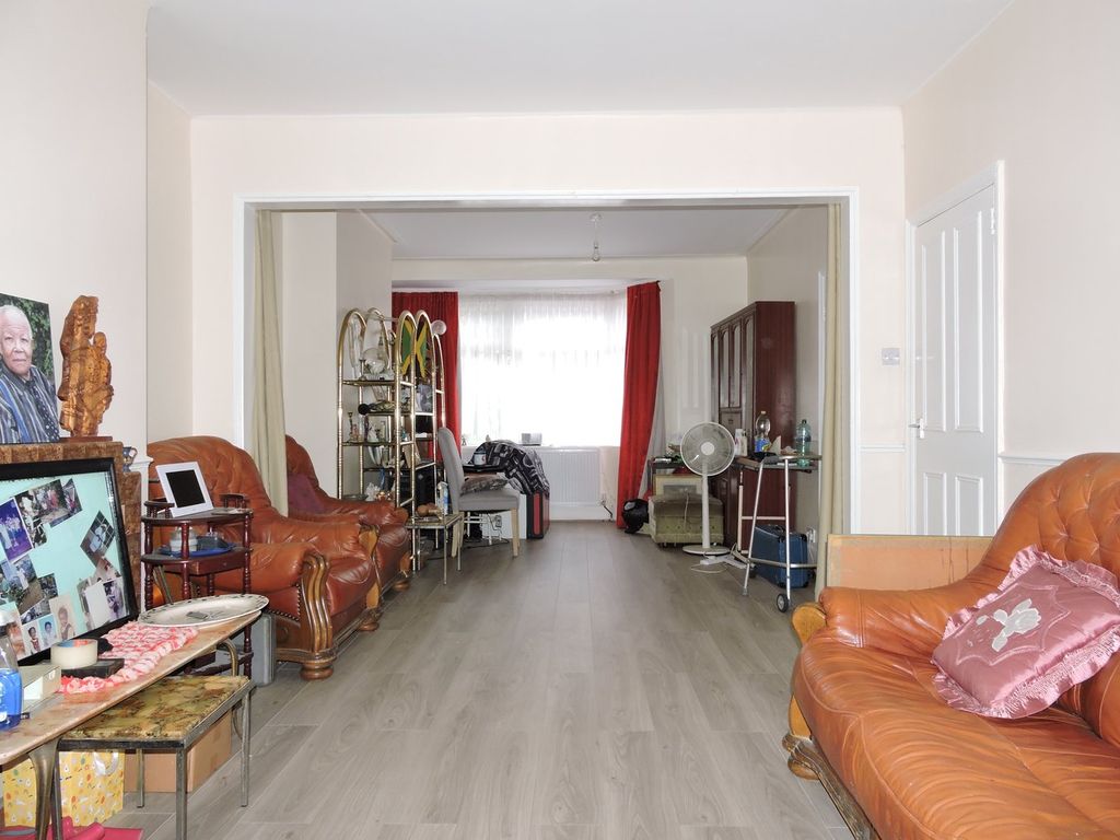 Property photo 3 of 22