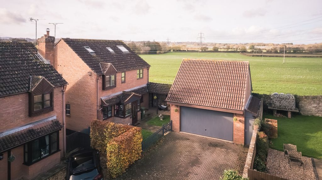 Property photo 1 of 27 Picture No. 42