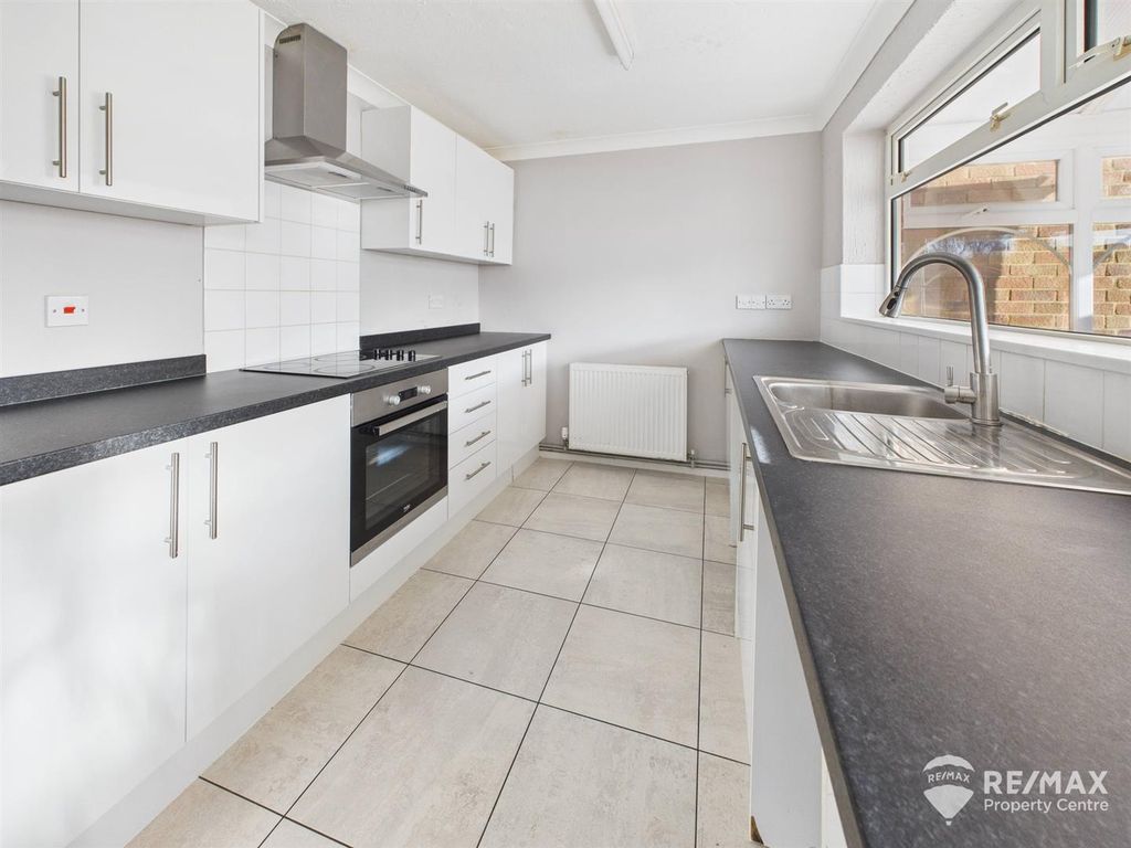 Property photo 3 of 22 Cam02842G0-Pr0295-Still017.Jpg