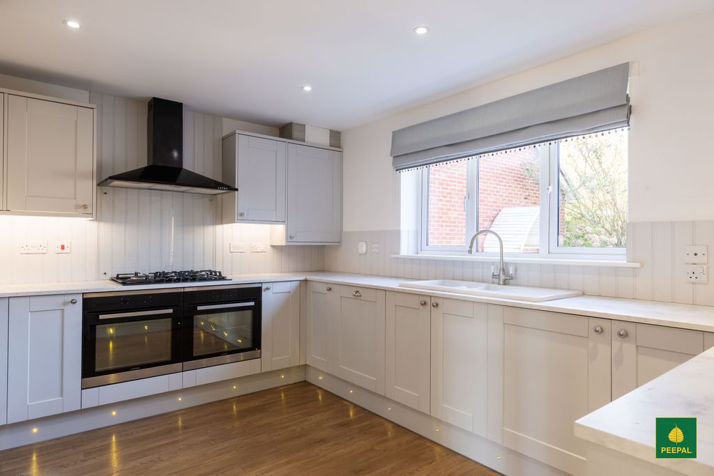 Property photo 3 of 39 5